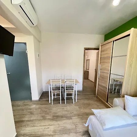 Family House Emerald *