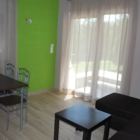 Апартаменты Family House Emerald *