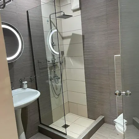 Family House Emerald アパート *